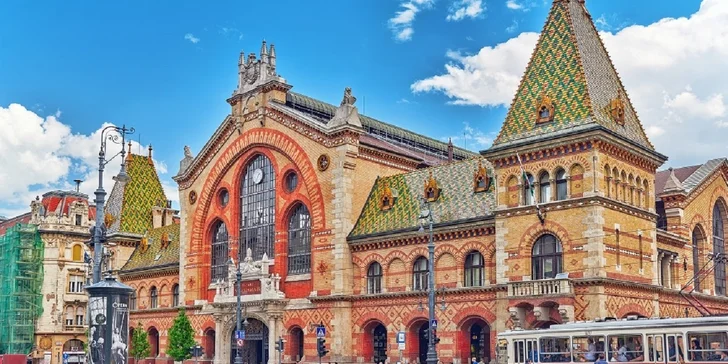 Veľka tržnica sa nachádza iba pár metrov od hotela