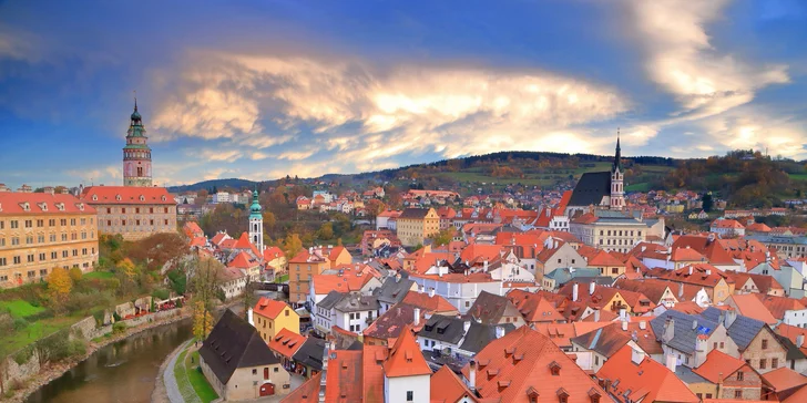 Český Krumlov je približne 20 km ďaleko.