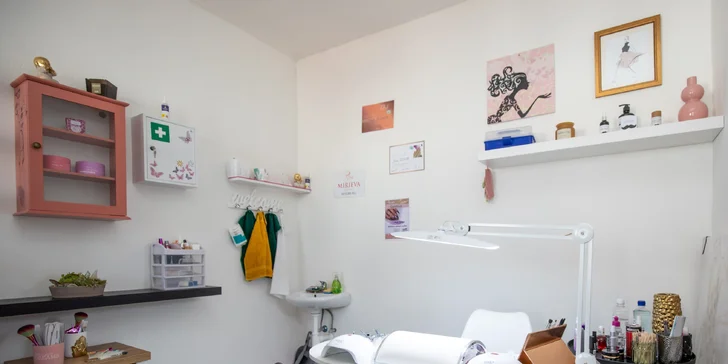 Priestory salónu Mirieva Nailbar