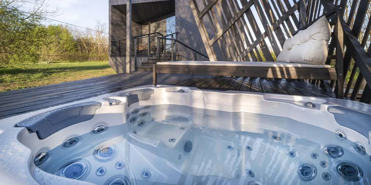 Romantika, jakou jste ještě nezažili, vás čeká v TreeHouses Kapolcs nedaleko Balatonu.