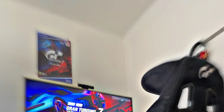 Na 1 voucher se můžete na simulátoru vystřídat ve 2 hráčích. 