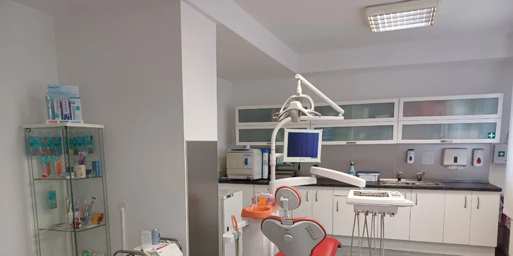 Na výběr máte ze dvou variant čištění –⁠⁠⁠⁠⁠⁠⁠⁠⁠⁠⁠⁠ fluoridace či air-flow.