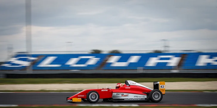 FORMULA 4 TATUUS