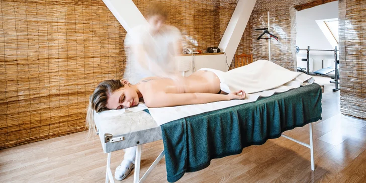 Zasloužený relax: 30 min. masáže partie dle výběru i 60 min. celotělové masáže