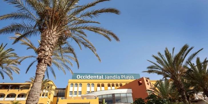 CK Čedok vám zde zajistí dovolenou na týden či dva, a to včetně letenek a transferu.