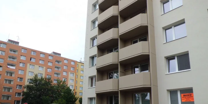 Masážní salon naleznete na adrese J.Zrzavého 3975 v Prostějově. VJEZD Z ULICE KPT.OTAKARA JAROŠE 
