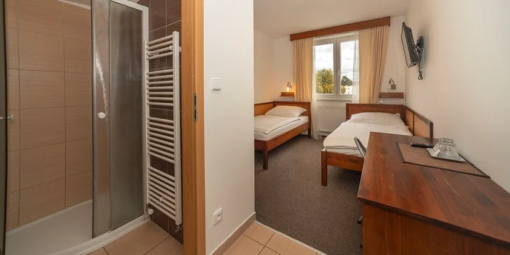 Oddech na Plzeňsku: nově zrekonstruovaný hotel, polopenze i vířivka na pokoji