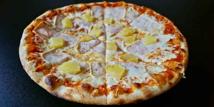 Liberecká Itálie: dvě křupavé pizzy o průměru 32 cm podle výběru