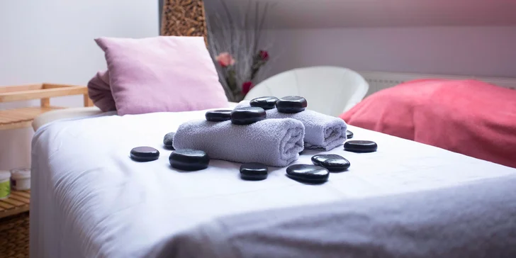 Zvolit můžete např. konopnou, aroma, candella či lymfatickou masáž. 