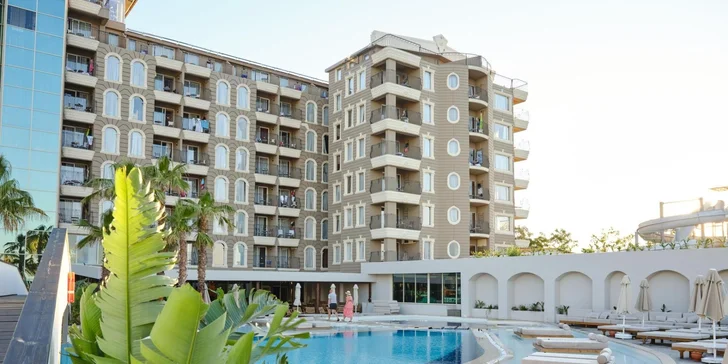 Hotel se nachází cca 3 km od města Didim.