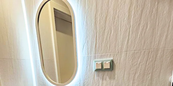 Samozřejmostí je moderní koupelna se sprchou nebo vanou.