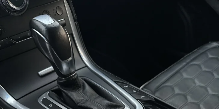Varianta Basic a Pro nabízí ještě důkladnější péči s použitím speciálních přípravků a impregnací plastů.