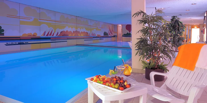 Do wellness s bazénom a saunami máte neobmedzený vstup.