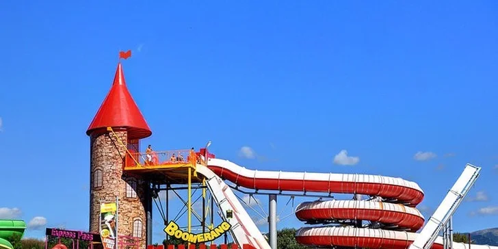 Dáte si Boomerang? Nebo hradní skluzavku?
