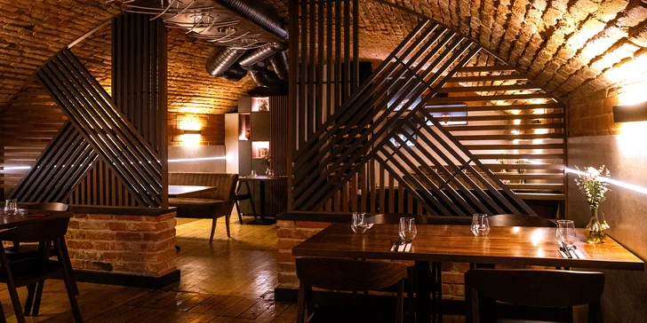 Restauraci najdete kousek od Obilního trhu. 