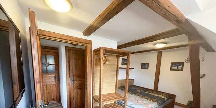 Na výběr jsou dva apartmány či celý objekt až pro 10 osob.