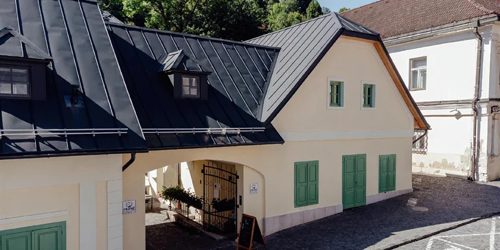 Vybrať si môžete aj špeciálny variant s degustáciou piva a pečeným kolenom.