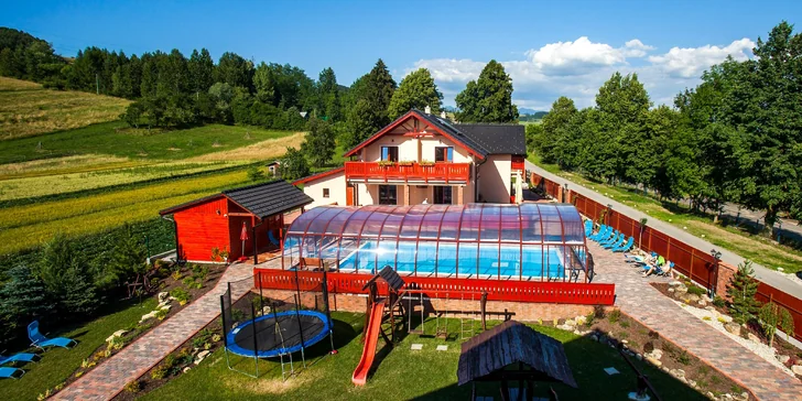 Pobyt v obľúbenom penzióne Motýľ*** pri Bešeňovej s polpenziou, wellness a množstvom aktivít