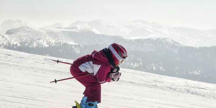 Lavarone nabízí 23 km sjezdovek, skipasy ale platí i na areál Folgaria, která nabídne stovky km sjezdovek.