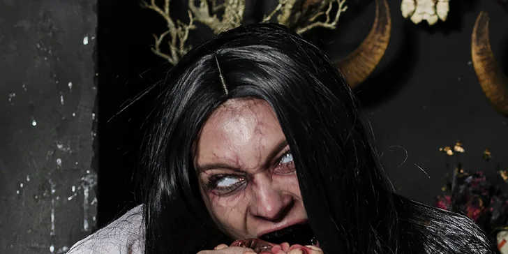 Ve Fear House je strašidelný bar, kam se po zážitku můžete jít zkusit uklidnit.