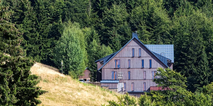 Okolní krajina a čistá příroda jsou pastou pro oči i pro duši.