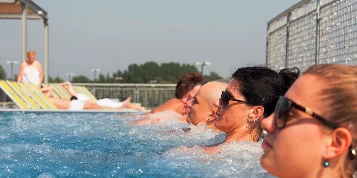 PALAVA POOL (32-35°C, geotermálna voda)