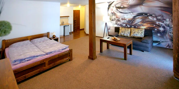 Apartmány jsou plně klimatizované a jsou vybavené kuchyňkou.