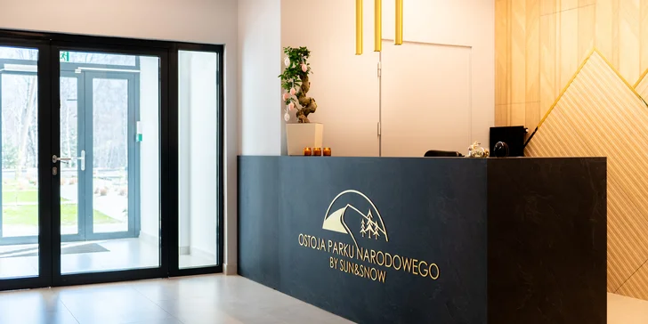 Okolo apartmánov vedie hneď niekoľko trás vhodných pre peších turistov aj cyklistov.