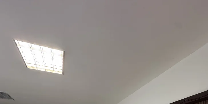 Zvolíte-li PMU rtů, těšte se na přirozené tónování bez ostrých kontur.