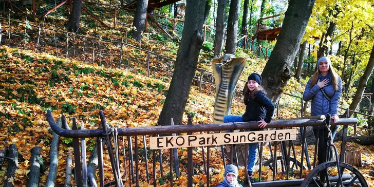 Můžete si tu také projít stezku naboso. 