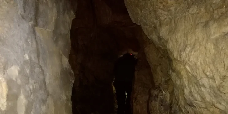 Pro konání kurzu je nutná skupina alespoň 6 lidí. Minimální věk účastníků je 18 let. 