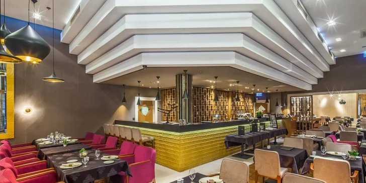 Během dne určitě zavítejte i do restaurace ARAZ.