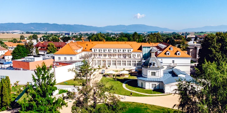 Luxus a hýčkání v Turčianských Teplicích: lázeňské procedury, neomezený vstup do Spa & Aquapark a koupel s léčivým pramenem