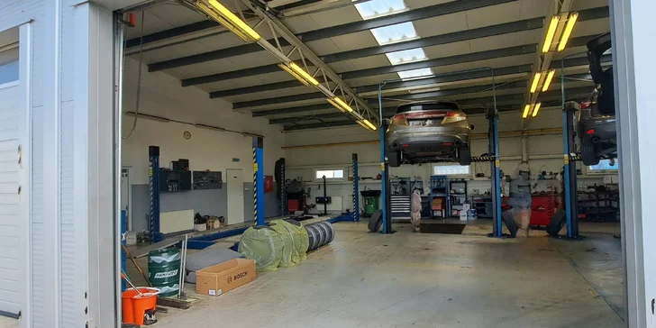 Autoservis JKM ponúka kompletný servis a údržbu osobných aj úžitkových vozidiel.