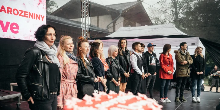 Nebude chybět módní přehlídka, sportovní a květinové workshopy nebo třeba kreativní workshop s časopisem Kreativ.