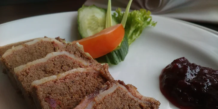 Paštiku si namažete na toast.