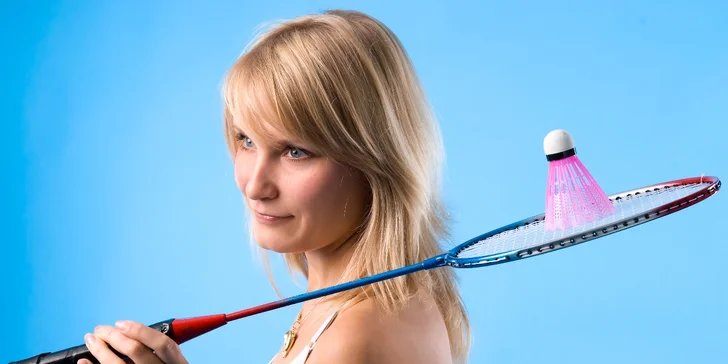 Hodinový pronájem badmintonového kurtu ve všední dny