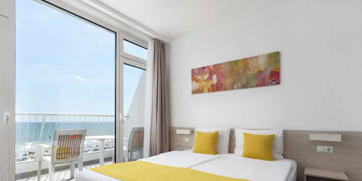 K pokojům náleží také balkon či terasa.