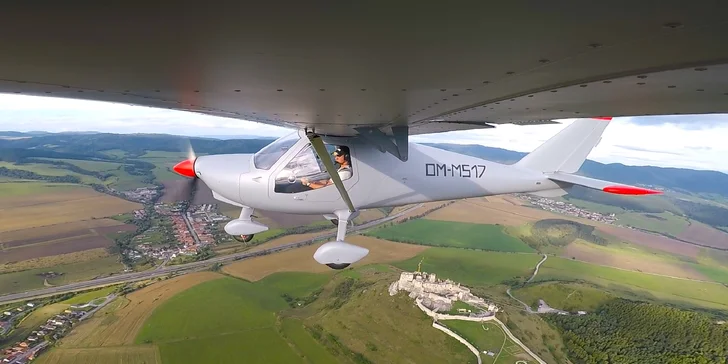 V prípade nedostupnosti lietadla Viper SD4 bude let prebiehať na lietadle Skyper GT9