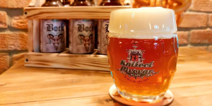 Šenku vévodí obrovská 16kohoutová pípa, ze které můžete ochutnat jakékoliv pivo, a to zcela neomezeně. 