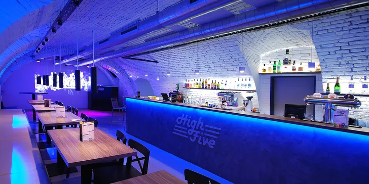 HighFive bar najdete kousek do Hlavního nádraží. 