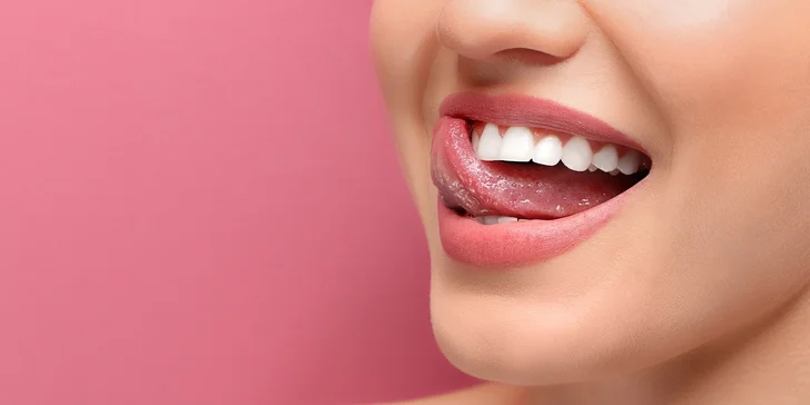 Kompletní dentální hygiena pro dospělé: odstranění kamene, fluoridace i pískování