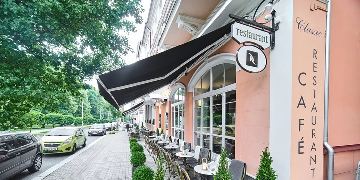 Ak si zvolíte balíček s večerou, môžete sa tešiť na 3-chodové menu podávané v podniku Restaurant Classic.
