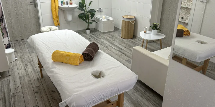 Užít si můžete 30–120 min. uvolnění, zajít si sem na párovou masáž nebo si dopřát masáž lávovými kameny.