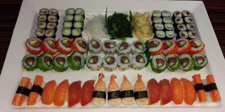 Jedna rolka vedle druhé jako šik japonských samurajů.