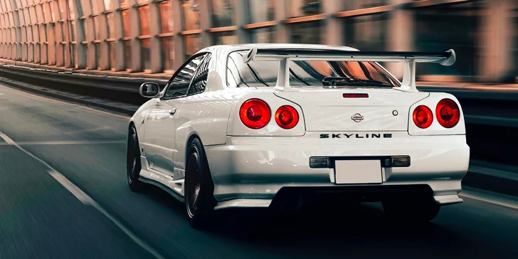 Nissan Skyline R34 nebo Nissan Silvia: jízda za volantem či na sedadle spolujezdce a třeba i driftem
