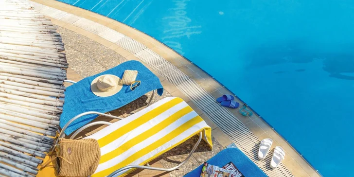 Resort pro pohodlí svých hostů pravidelně zajišťuje na pláž bezplatnou dopravu hotelovým shuttle busem. 