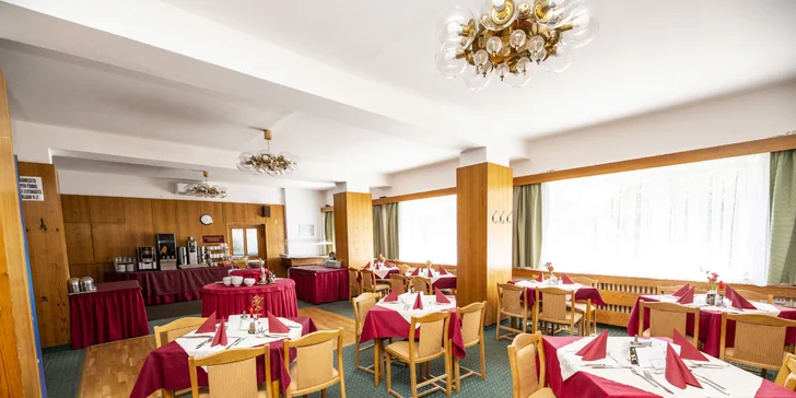 Zvolit ale můžete také varianty s klasickou, nebo romantickou večeří.
