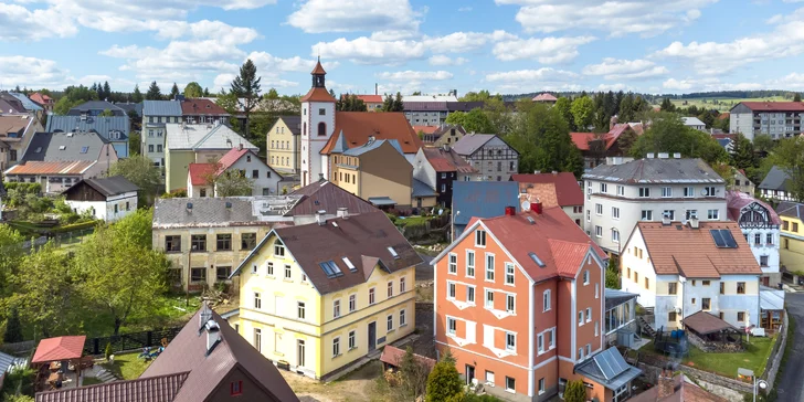 Všetci hostia môžu využívať bicykláreň, záhradu s pergolou, detské brodisko, saunu alebo si užiť masáže (za príplatok).