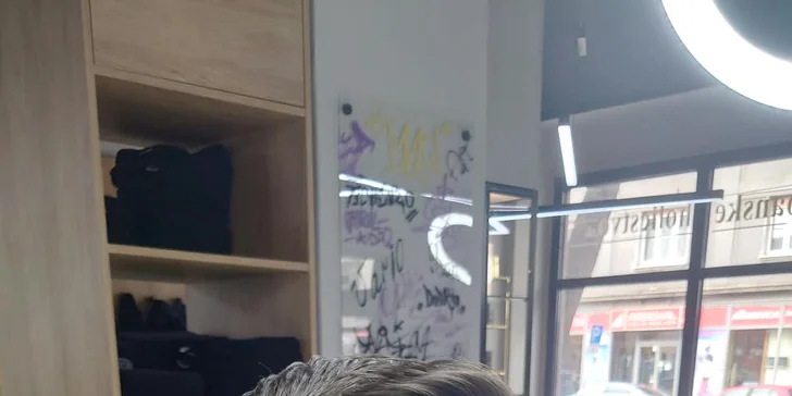 Každá návšteva sa začína osobnou konzultáciou pre výber správneho strihu.